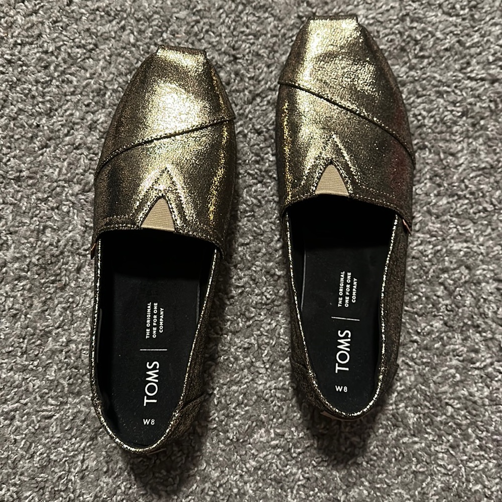Toms size women’s 8
